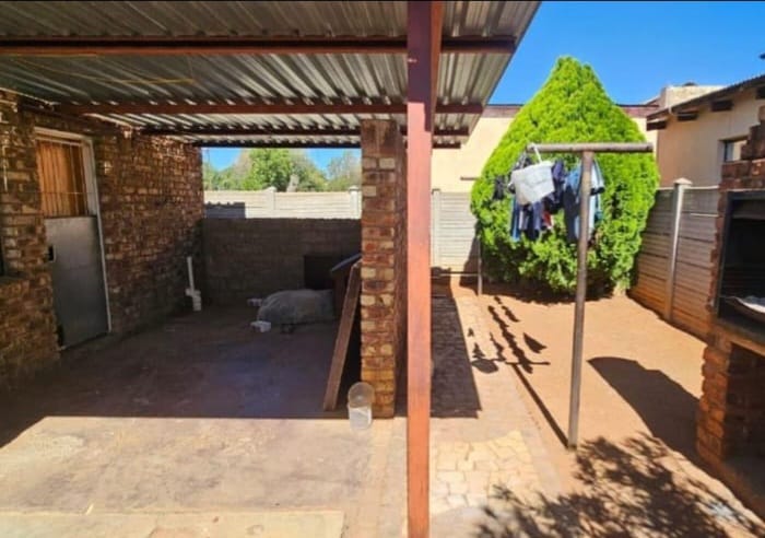 2 Bedroom Property for Sale in Diamant Park Northern Cape
